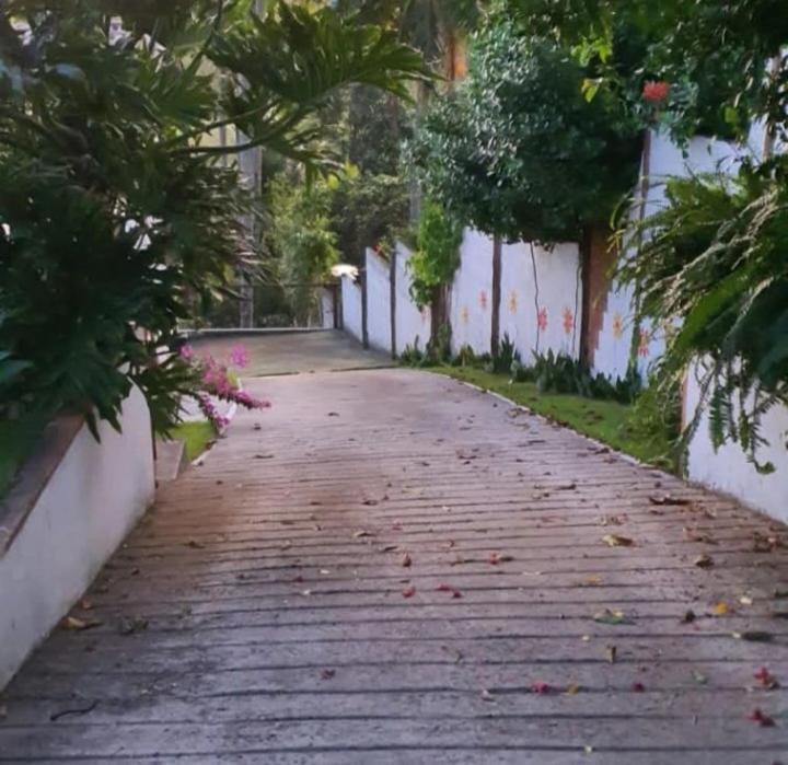 Pousada Vila Sol Maior Гуарапари Екстериор снимка